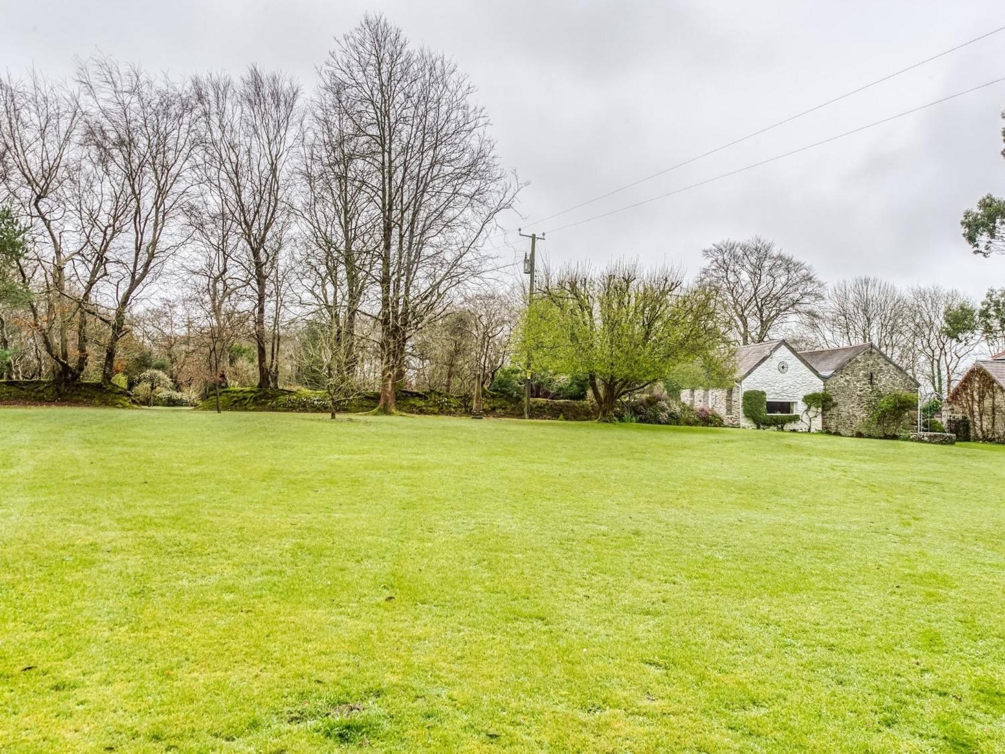 Secluded Holiday Home In Ceredigion With Garden Pennant  Eksteriør bilde